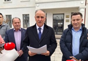 Кривична пријава за градоначалникот на Струга Менди Ќира