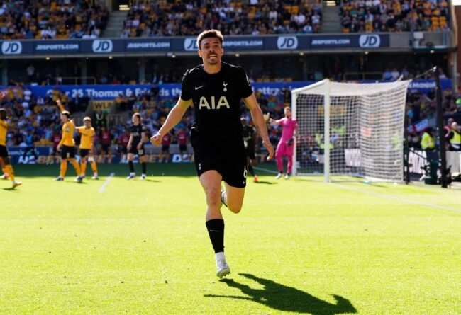 (Видео) Тотенхем победи и остана во опсната зона, Вест Хем славеше со гол во 91-та минута