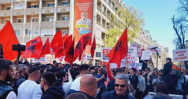 ВЛЕН го разбира револтот и мотивот на студентите Албанци и ги повикува на конструктивен дијалог