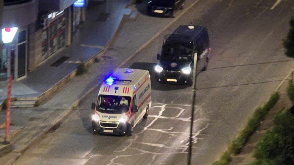 Лажна е дојавата за поставени бомби во трговски центар во Скопје