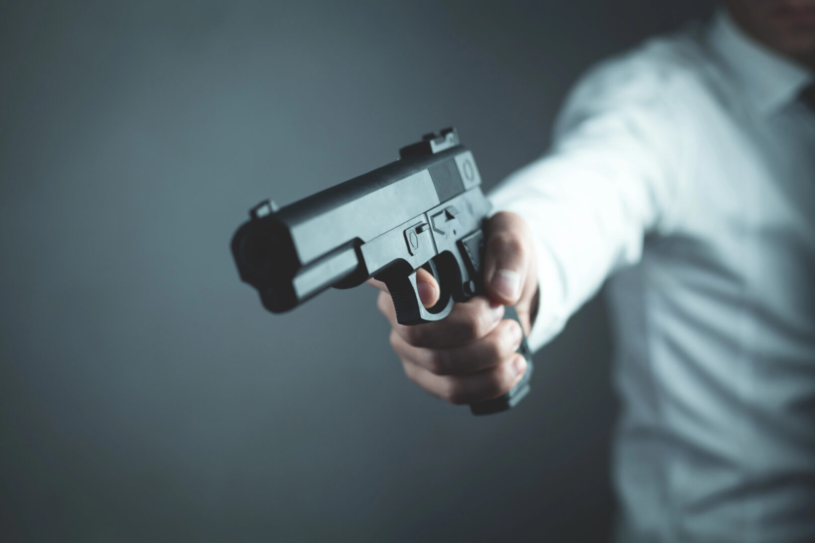 Пукање и закани со пиштол во Ченто по претходен договор за средба