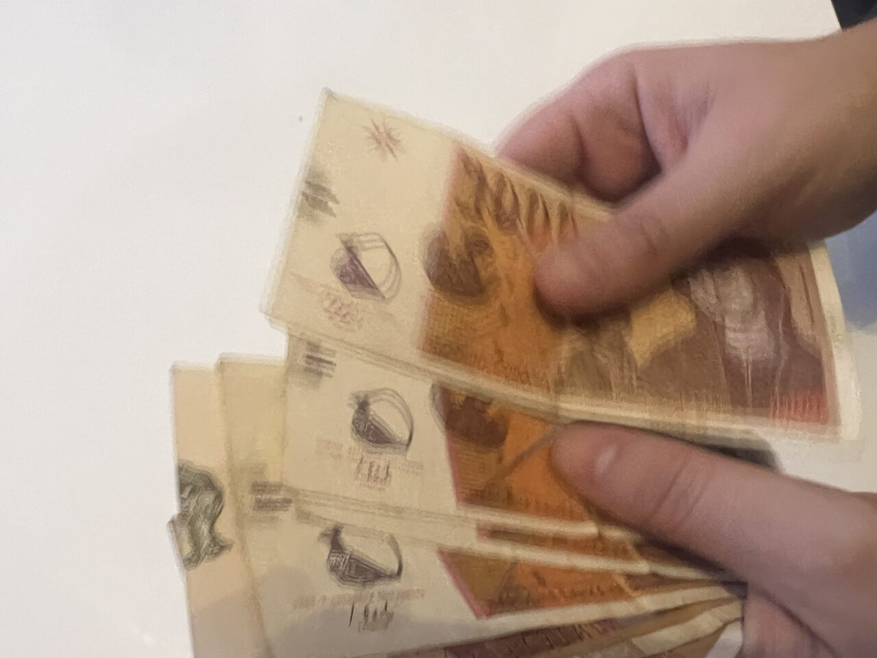 ПАРИ ЗА ОВЦИ – БЕЗ ОВЦИ: 5.000 евра исчезнале во измама