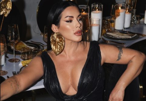 Сека Алексиќ го прослави својот 45-ти роденден: Пејачката во тесен фустан и со длабоко деколте