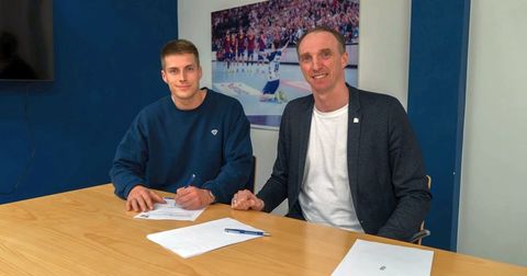 Фудбалерот кој играше Лига Европа, па стана ракометар, со трансфер на кариерата!