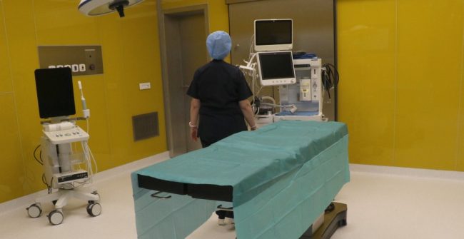 ТРОЈЦА ДИРЕКТОРИ НА ЗДРАВСТВЕНИ УСТАНОВИ ВРАТИЛЕ 24 ИЛЈАДИ ЕВРА КОИ ГИ ЗЕЛЕ СПОРЕД НЕПРАВИЛНА ПРЕСМЕТКА НА ПЛАТА, РЕЧЕ КЛЕКОВСКИ