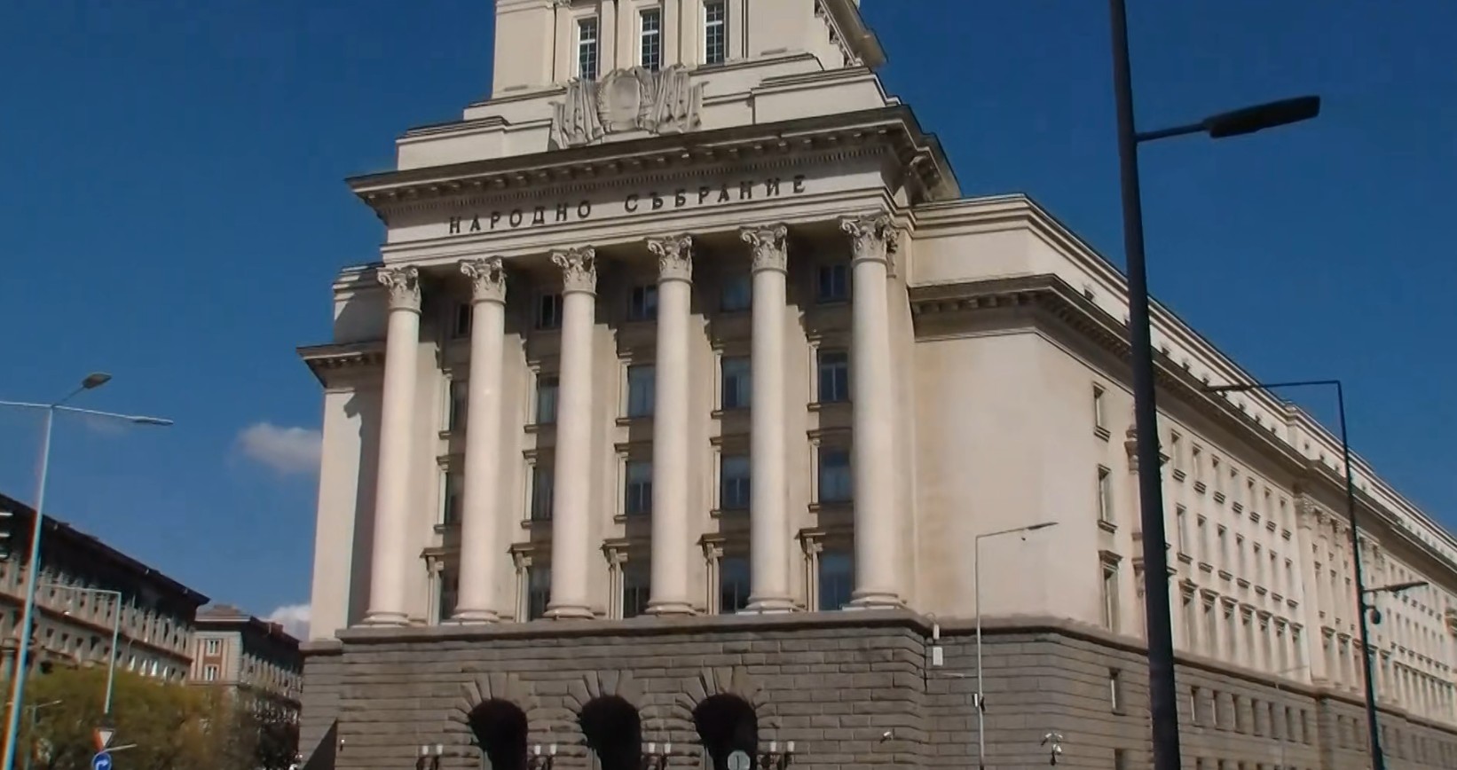 Државниот врв очекува конструктивен дијалог со новата бугарска влада