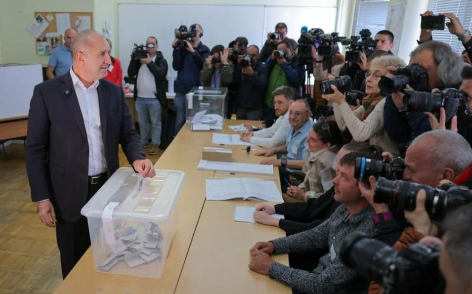 Прогресивна Бугарија на Радев победи на парламентарните избори во Бугарија