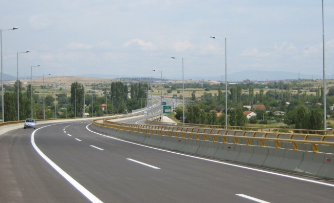 Тешка сообраќајка на скопската обиколница: Повредени седум лица