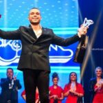 (Фото) Романтично запросување во Рим: Се сврши пејачот Мартинијан Кириловски