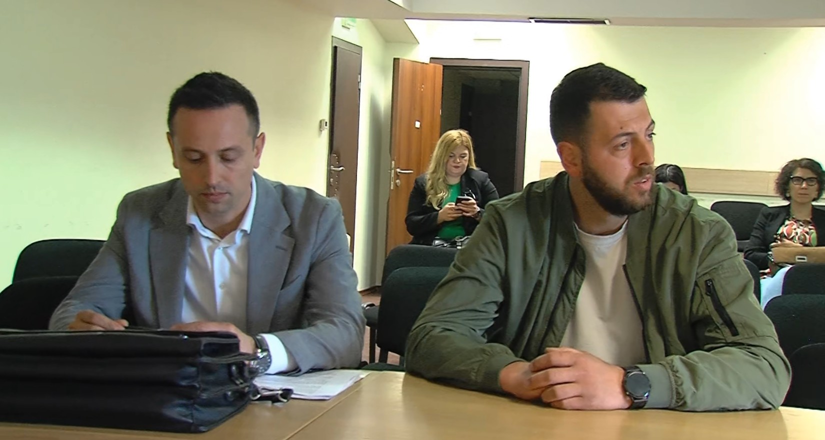 Обвинетите полицајци тврдеа дека не знаеле дека казните ги издавале на неактивна фирма, наместо на „Пулс“