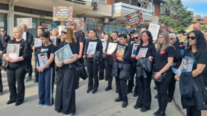 РОДИТЕЛИТЕ НА ЗАГИНАТИТЕ ВО ,,ПУЛС” ОД ШТИП: Чекориме затоа што вистината мора да излезе на виделина и одговорност мора да има