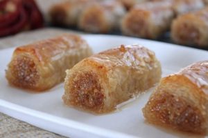 (Рецепт) Оваа слатка пита е поубава од која било торта: Евтина, но толку вкусна што нема да се запрете само на едно парче