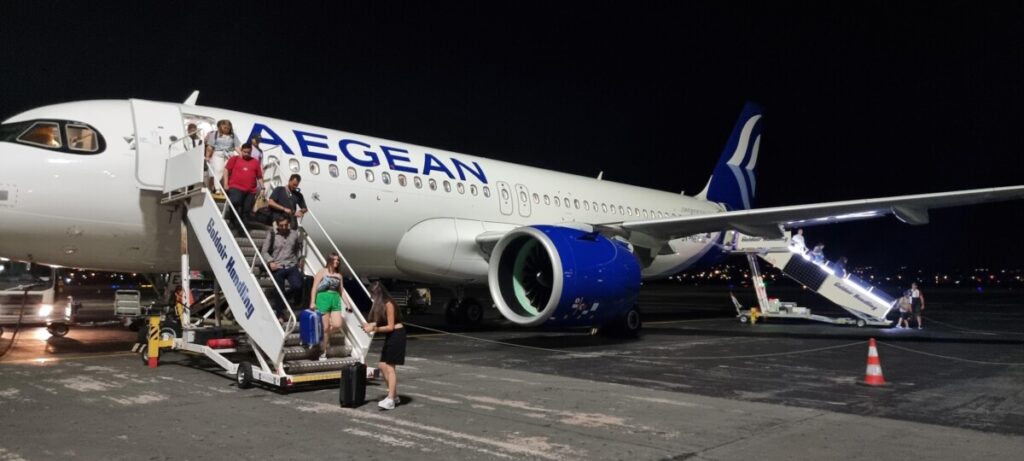 Aegean Airlines ги намалува летовите кон Скопје и Подгорица