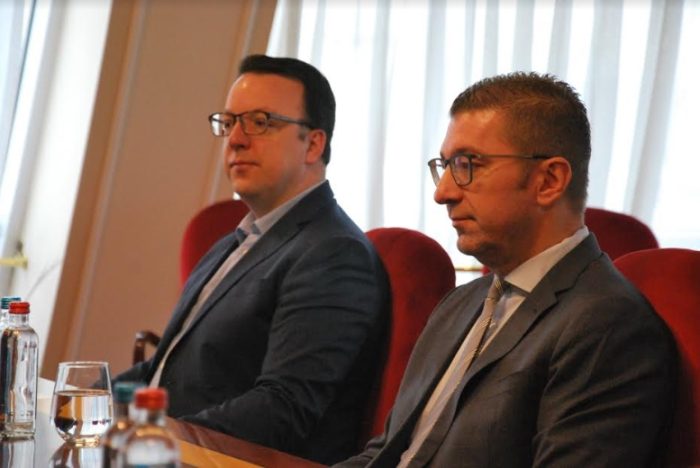 РАБОТНИ ПОСЕТИ: Мицкоски на увид во реконструкцијатата на Унивезалната сала во Скопје, Николоски на Кеј Први Мај во Прилеп