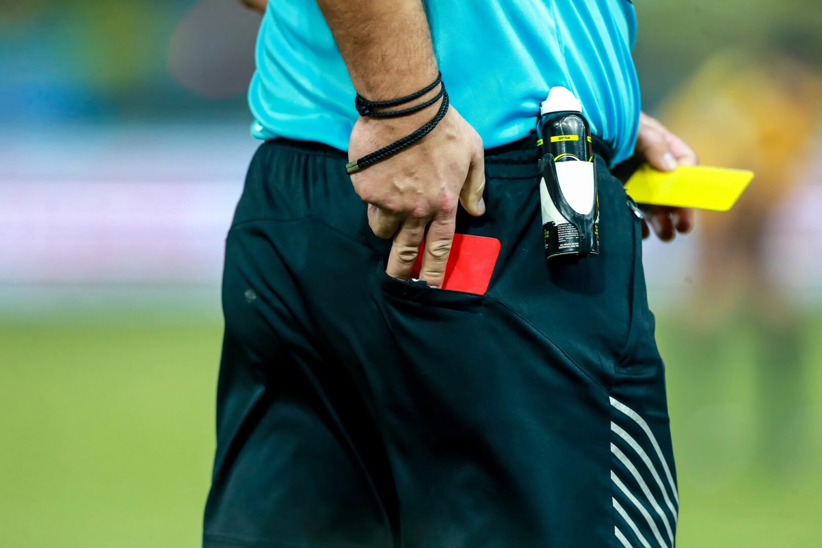 Судија на УЕФА уапсен под сомнение за сексуален напад врз момче