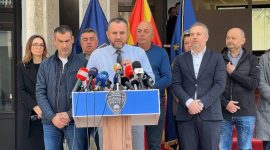 Тошковски: Повикани се 14 лица за случајот со насилство врз ученичка во Ѓорче Петров, меѓу повиканите се и родителите на трите ученички