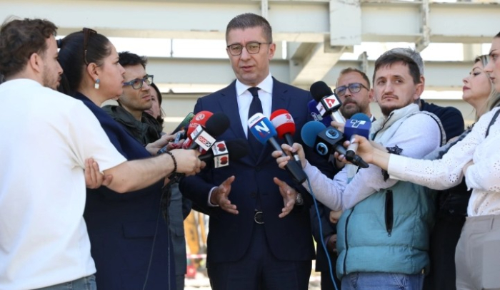 Мицкоски: Немам и не планирам да имам друго државјанство освен македонското, ако Уставот дозволува може да се ограничи двојното државјанство