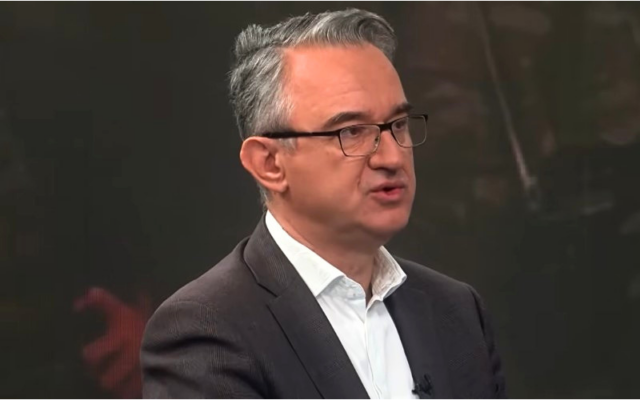 Синот на Ратко Младиќ: И српските и лекарите на ОН се согласни дека генералот умира, се надевам дека ќе го одобрат барањето