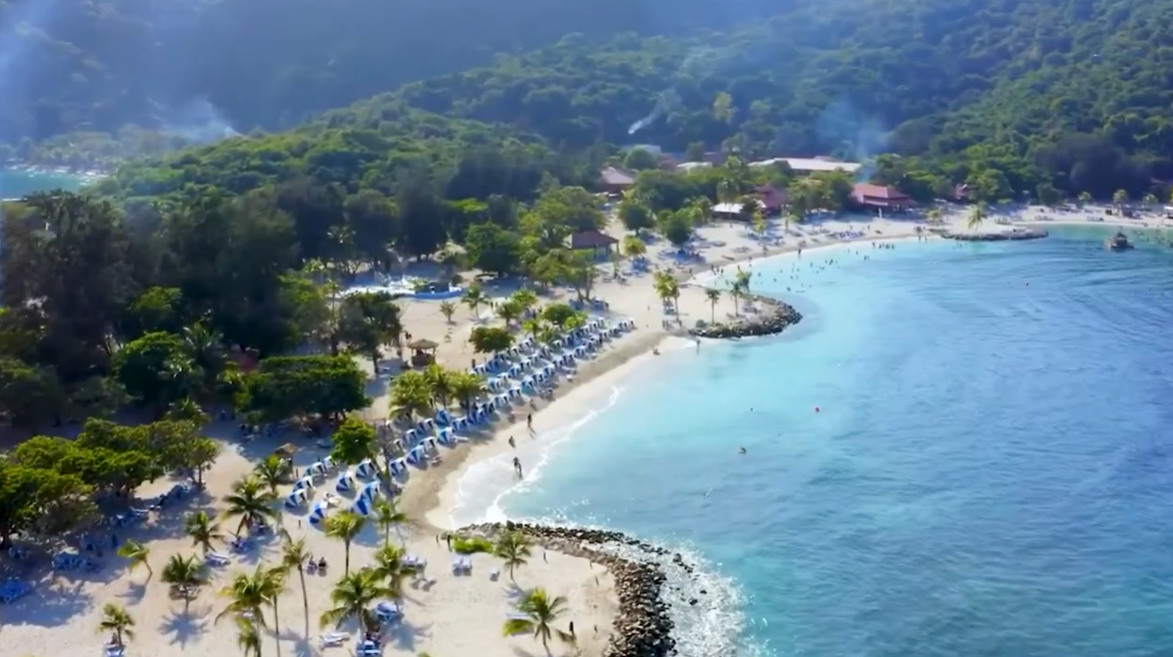 Дури 76 земји во светот се опасни и се препорачува луѓето да не патуваат таму