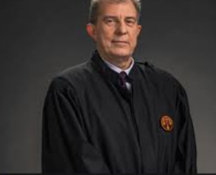 Корумпираниот судија од Врховен „ќари“ условен отпуст: наместо за три години, веќе летово ќе си го помине на слобода