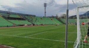 Федерацијата на БиХ ги објави цените на билетите за тестот со Македонија: Нема да биде полн стадион поради нарушена статика на „Кошево“!