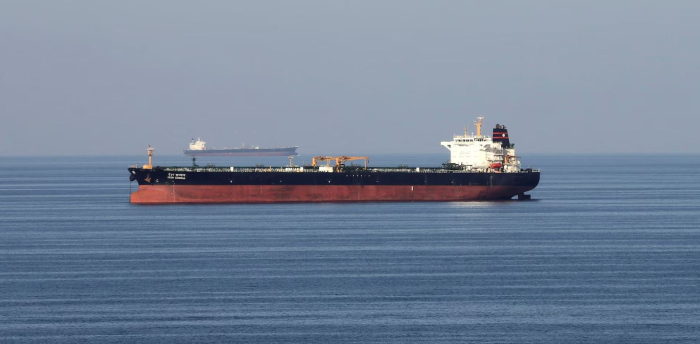 Трет танкер поврзан со Иран влезе во Персискиот Залив преку Ормуската Теснина