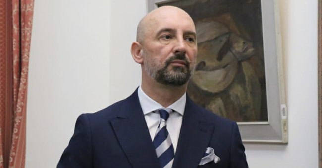 ДРЖАВНИОТ ОБВИНИТЕЛ НЕНАД САВЕСКИ ЖАЛИ ЗА ОДЛУКАТА НА ЛЕНЧЕ РИСТОСКА ДА СИ ДАДЕ ОСТАВКА