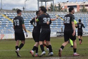 Брера е без право на „кикс“ во директната битка за опстанок