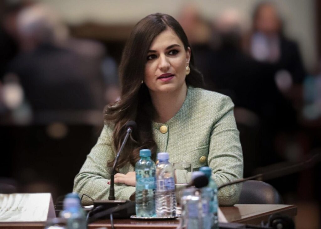 Зајкова: Законот да важи еднакво за сите – крај за двојните државјанства на функционерите!