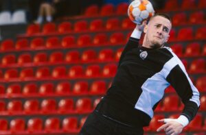 Охрид не застанува: Двогодишен договор со српски „бомбардер“