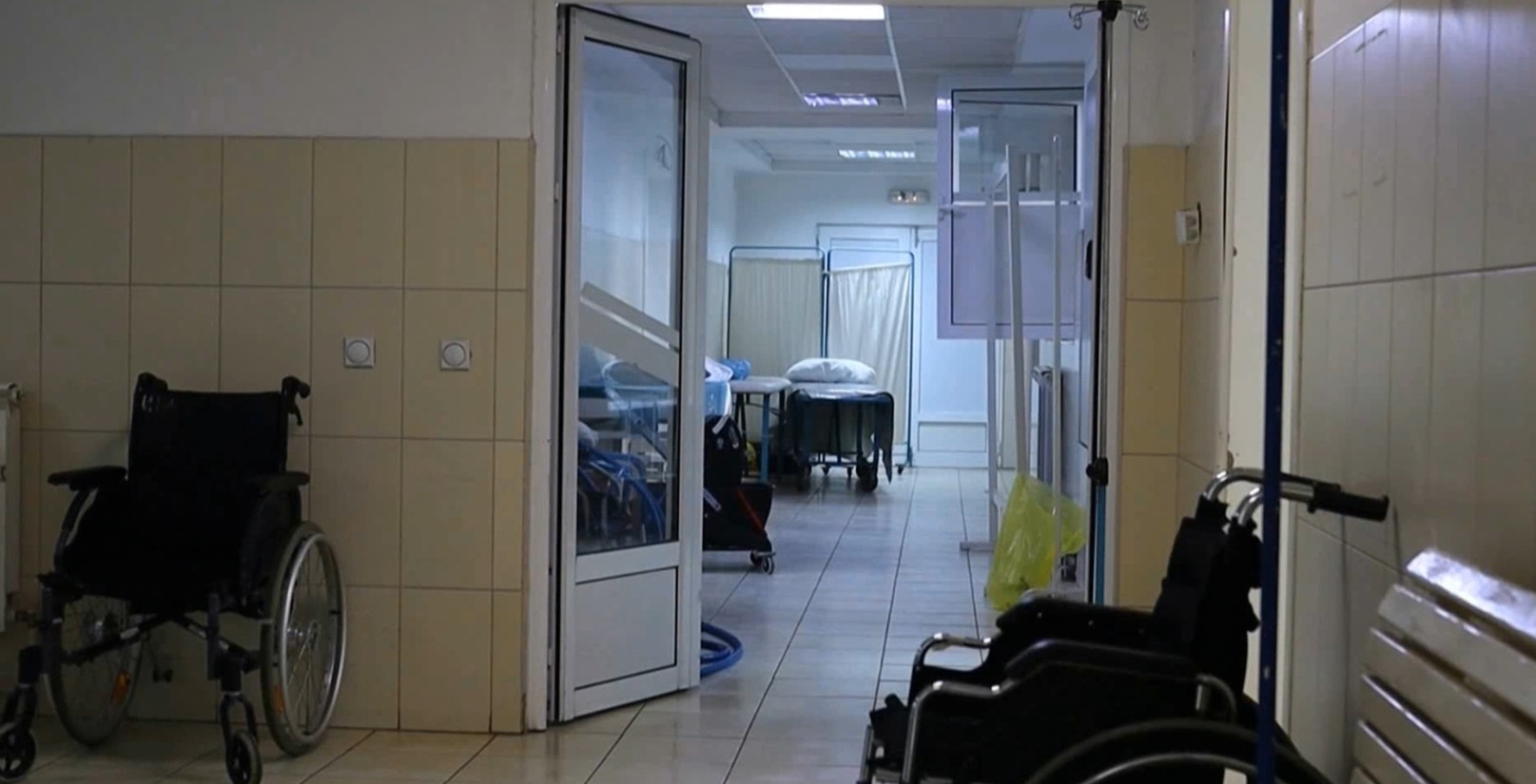 Многу малку сестри во одделите за интензивна нега