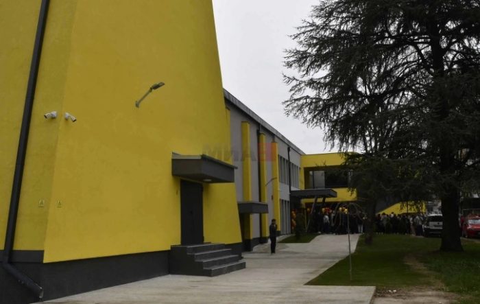 РУИНАТА СТАНА УРЕДЕН ОБЈЕКТ: По 40 години запуштеност, обновен и пуштен во употреба Домот на културата 11 Октомври во Ченто