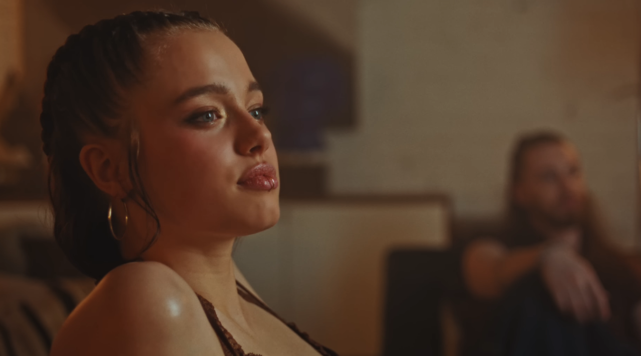 Анџелина Џоли има двојничка: Нејзината ќерка е буквално двојничка на актерката, оваа убавица ве остава без здив