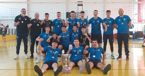Кадетите на Струмица 47&72 ја одбранија титулата кај одбојкарите