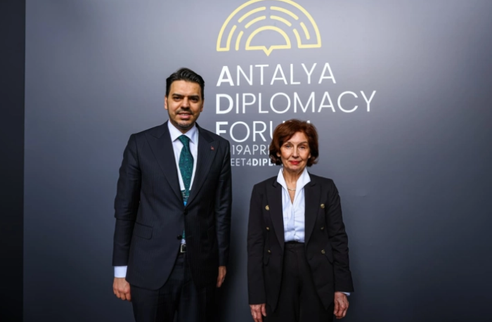 Средба на Сиљановска-Давкова во Анталија со претседателот на ТИКА, Ерен