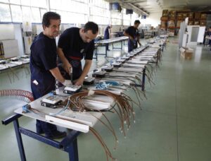 Намален бројот на работници во индустријата