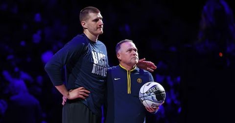 Екс-тренерот на Јокиќ седнува на клупата на славна НБА франшиза