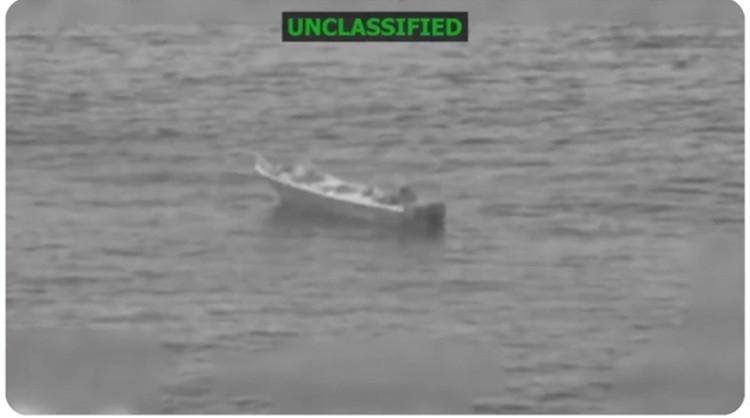 (ВИДЕО) Американската војска погодила брод во источниот Пацифик