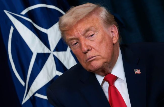 СЕРИОЗНО РАЗМИСЛУВАМ ЗА ПОВЛЕКУВАЊЕ НА САД ОД НАТО, КАЖА ТРАМП