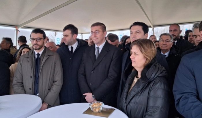 МИЦКОСКИ: Со 400 КВ далновод од ТС Битола 2 првпат Македонија станува целосно поврзана со сите соседни електроенергетски системи