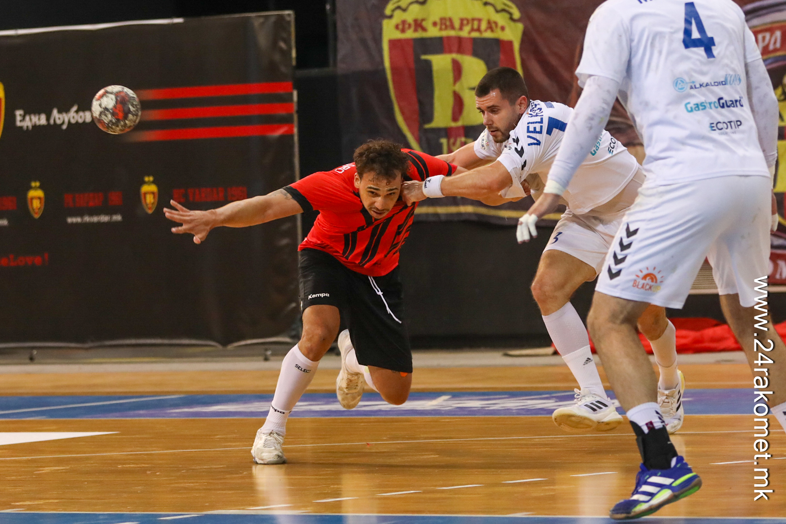 Проблем за Вардар – Да Силва заврши во болница