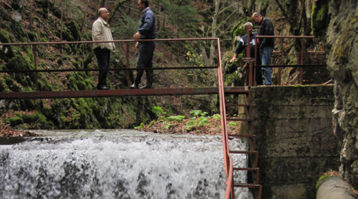 Заматена водата за пиење во Кавадарци и Неготино поради дождовите, потребно е да се преврива