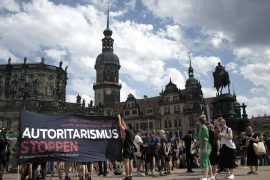 Реакции во Германија поради закон што бара мажите да ја известат армијата ако одат во странство