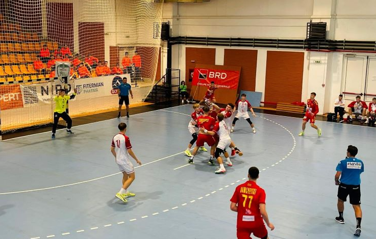 Македонски нокаут за Грција