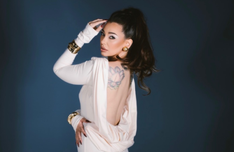 Пејачката зборува пет странски јазици: Сега учи шести