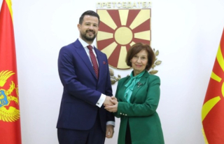 Возел во спротивна насока, а кога бил запрен му се заканувал на полицискиот службеник, приведен вработен во МВР