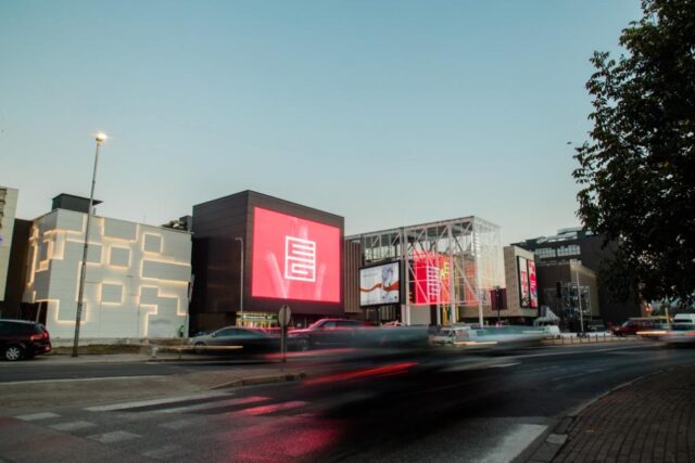 Лажни се дојавите за бомби во скопските трговски центри