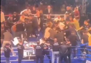 Масовна тепачка за време на боксерскиот меч Горохов-Калкан во Трабзон (ВИДЕО)