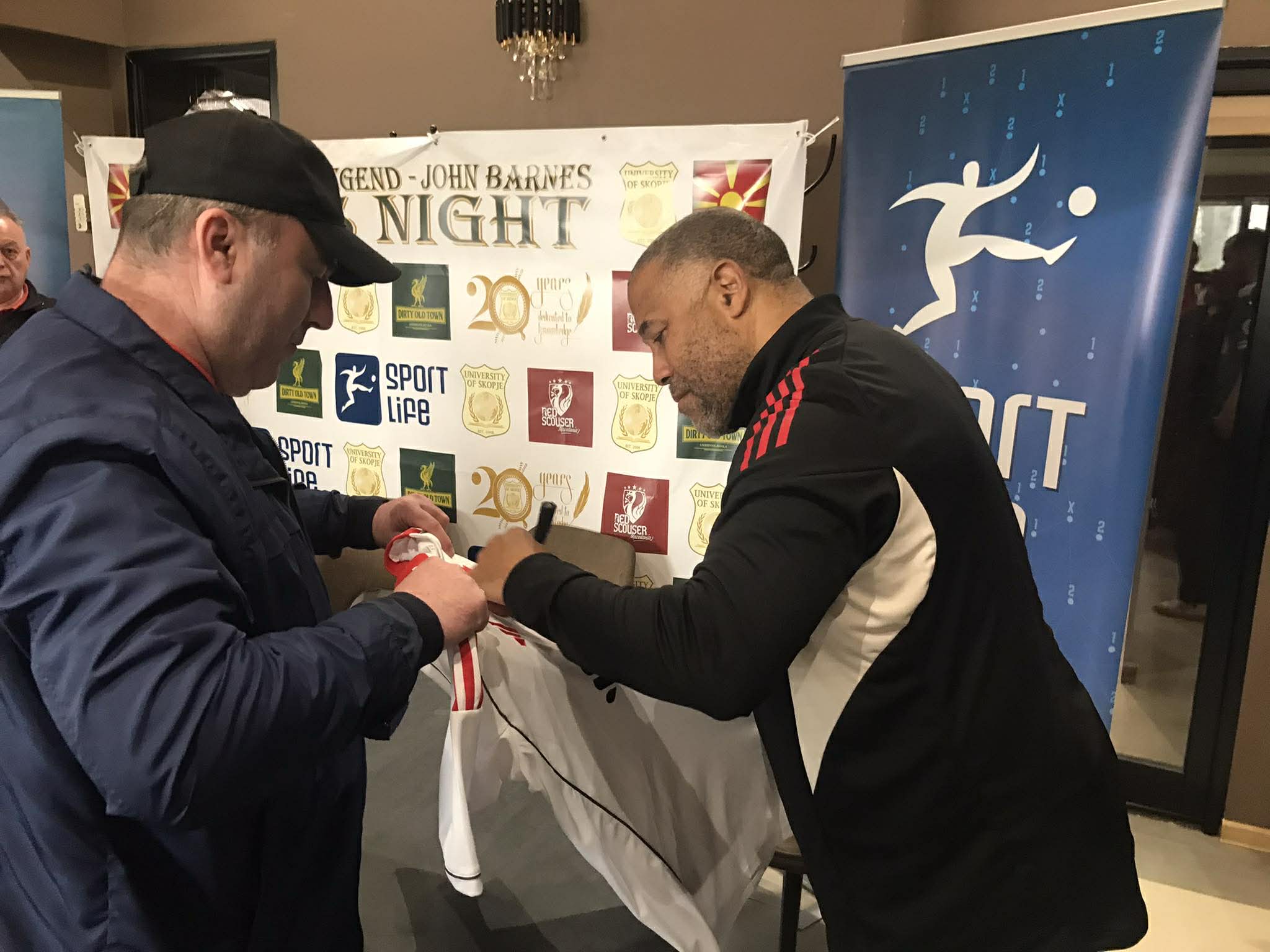 Барнс: Прекрасно е во Битола, го познавам Панчев, знаев дека ќе има многу навивачи затоа што ние сме големо семејство