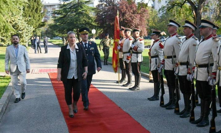 Исмаили: Албанците надвор од безбедносните институции – министерство за одбрана: Кандидатите не ги исполниле критериумите